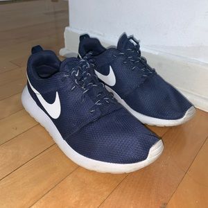 NIKE SHOES DARK BLUE